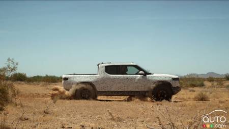 Rivian R1T, profile